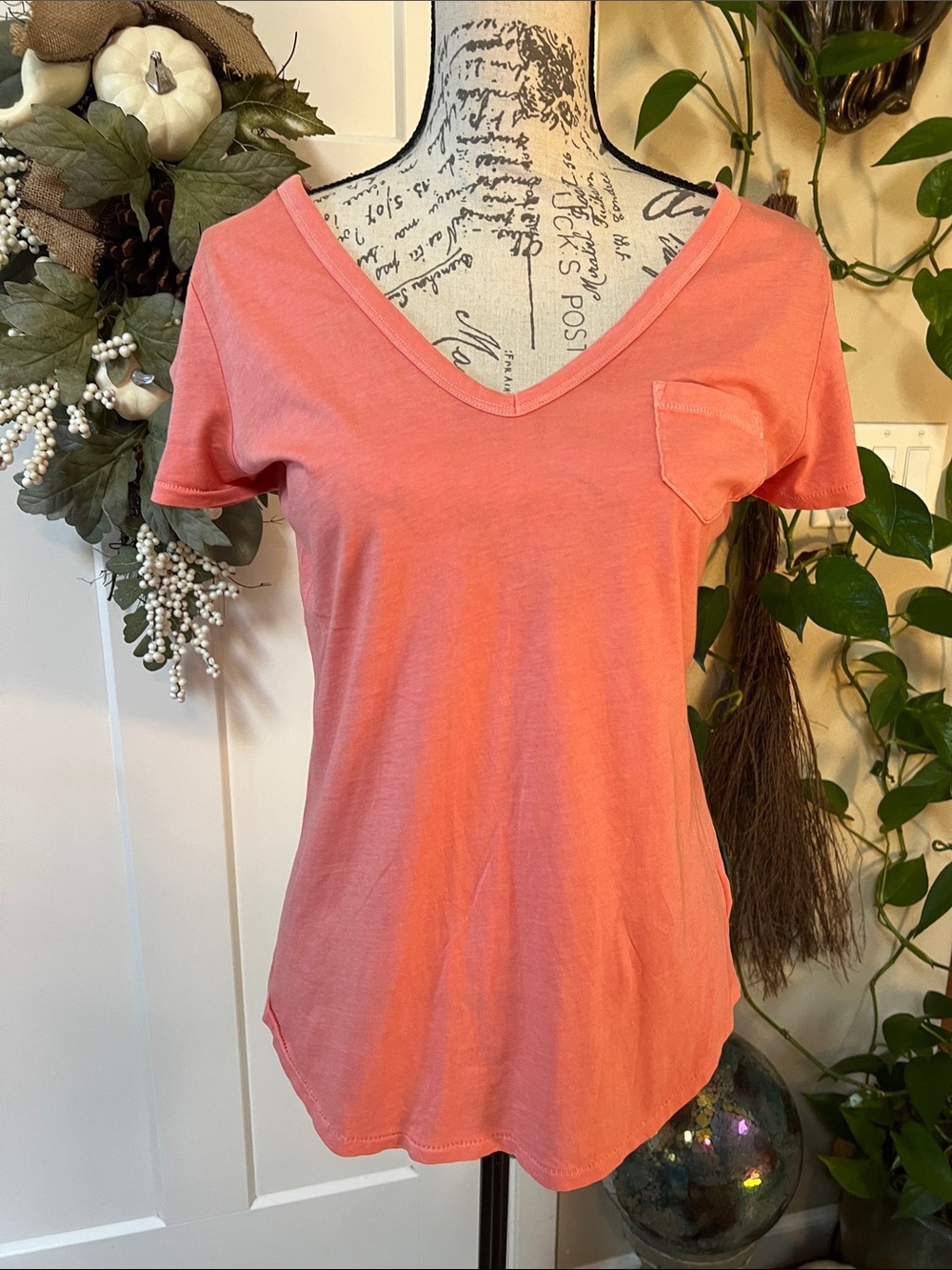 GAP Vintage Wash Tee in Coral Pink